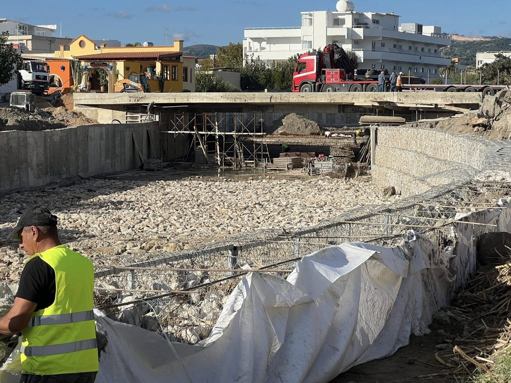 Χ.Ευστρατίου: Πολύ σύντομα η γέφυρα θα είναι έτοιμη να δοθεί στην κυκλοφορία