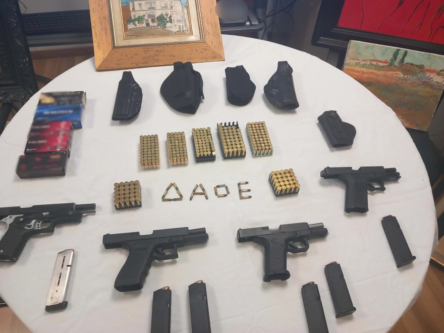 Θωμάς Κ: Αυτός είναι ο «εγκέφαλος», γνωστός δικηγόρος με γραφείο στο Κολωνάκι, της καλοστημένης επιχείρησης με τα πλαστά!