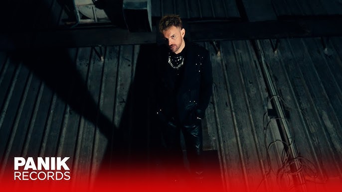 Ο Νικόλας Ραπτάκης οπτικοποιεί το «Τάκα Τάκα», ενα από τα νέα του τραγούδια που μόλις κυκλοφόρησαν από την Panik Records