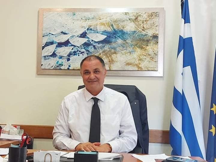 Όψιμες και επιλεκτικές ευαισθησίες του Στράτου Καρίκη. Πού ήταν όταν ο Κολιάδης διέσυρε και εξύβριζε τον Α. Καμπουράκη;