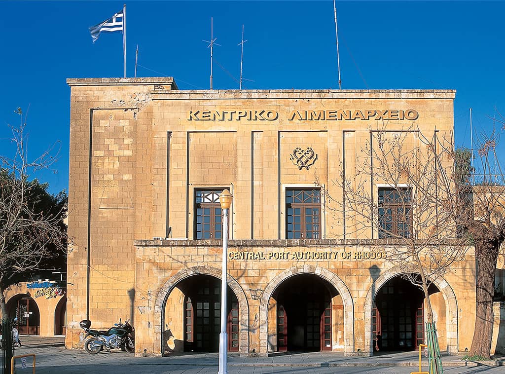 Κοπρανώδης κηλίδες σε Βληχά, παραλία Μαλώνα και Μάσαρη. Ενημερώθηκε το Λιμεναρχείο