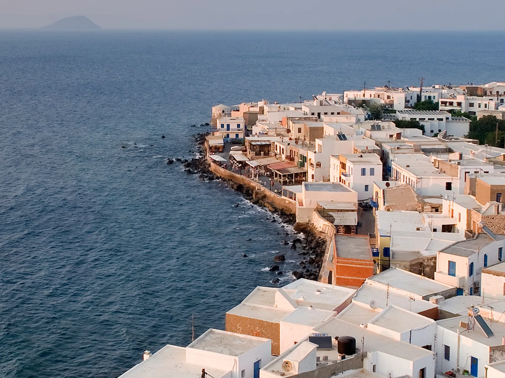 Η Νίσυρος ενισχύει τον ρόλο της ως διεθνές κέντρο ηφαιστειακής έρευνας