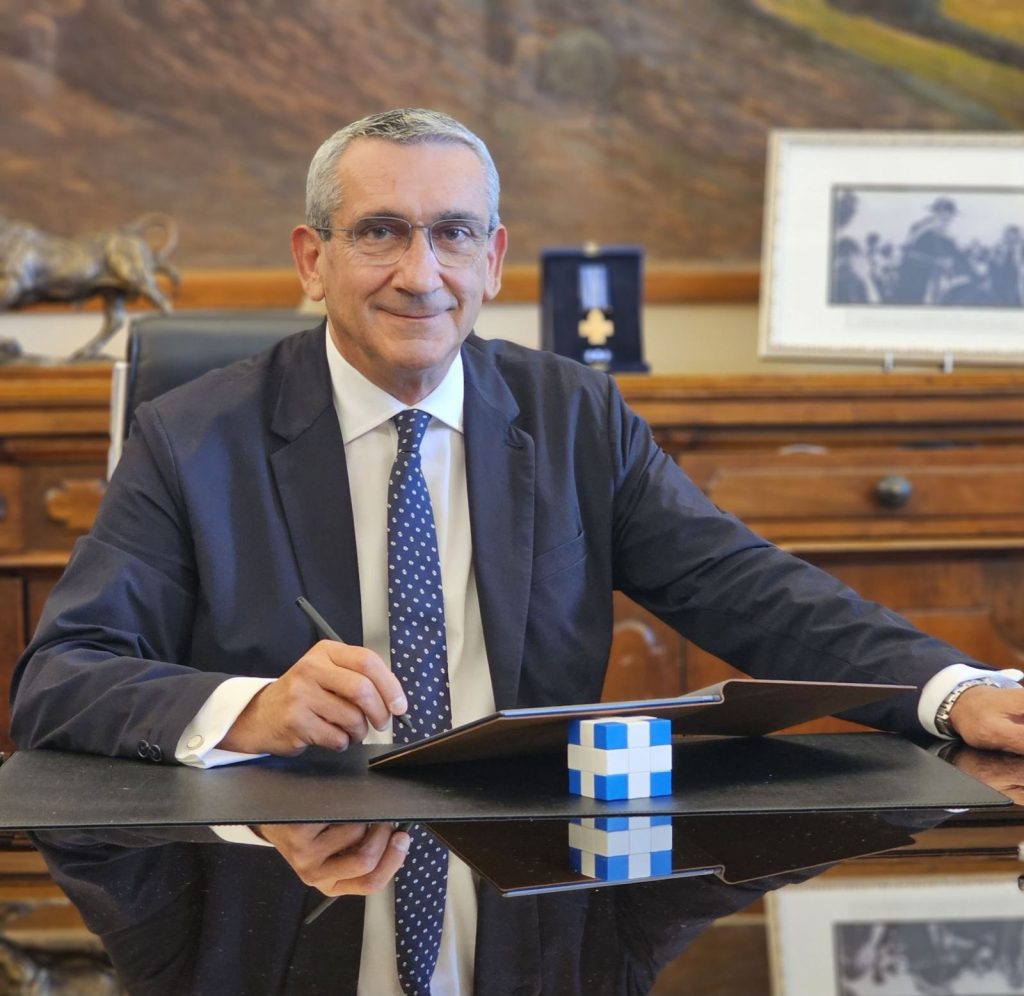Συγχαρητήριά του Περιφερειάρχη προς τον νέο Αρχιεπίσκοπο Καναδά κ.κ. Απόστολο