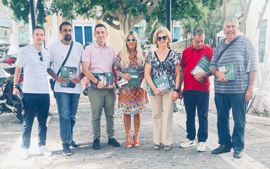 Στο ΠΑΣΟΚ Κούνησαν το κεφάλι στις ντομάτες, έσφιξαν το χέρι στα αγγούρια