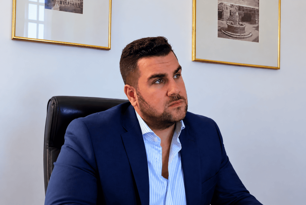 Τ. Καμπούρης: Γνωστή η συμπεριφορά Κολιάδη. Μάλωσε και τα 16χρονα